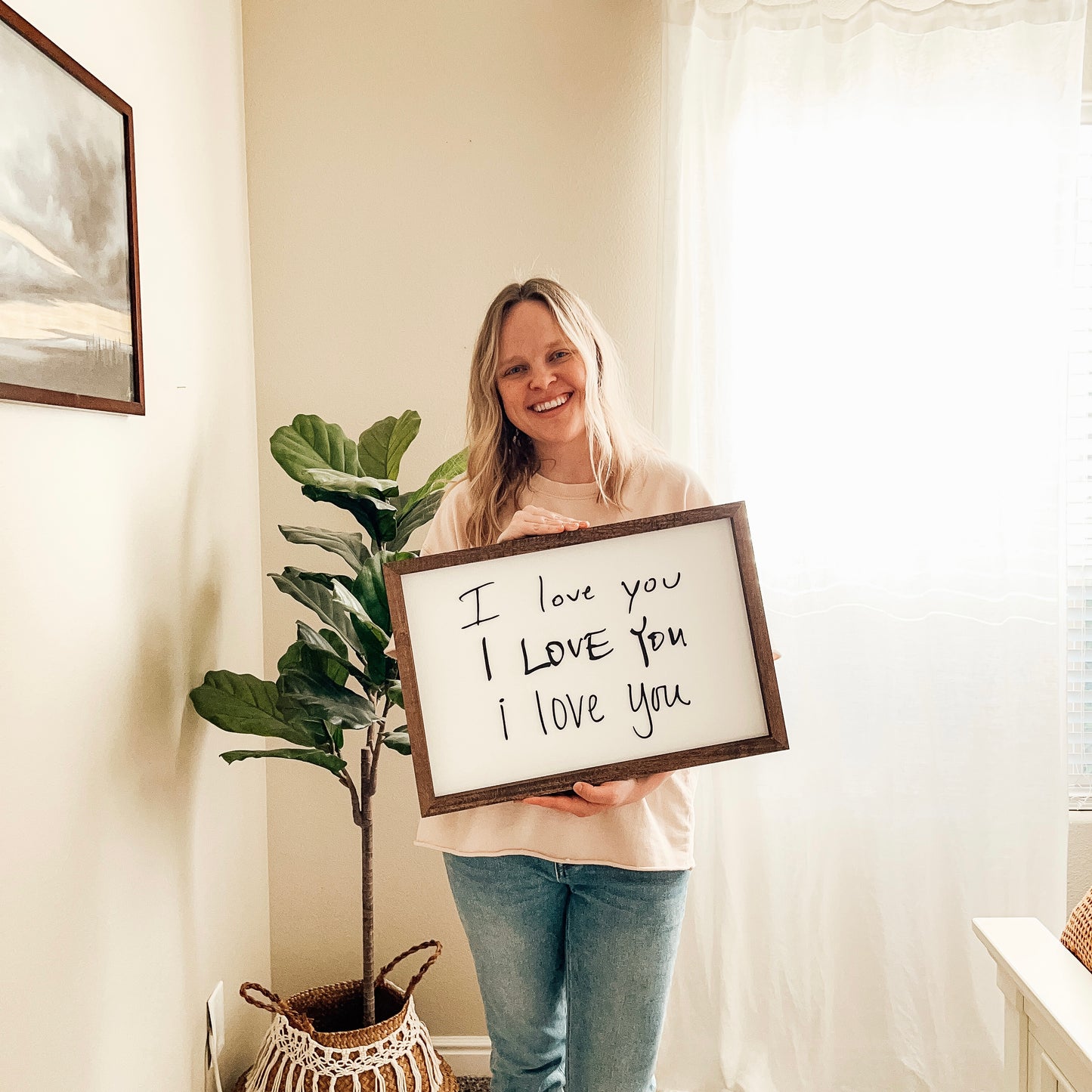 Multiple "I love you" sign!
